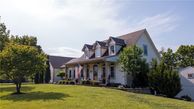 30531 W 98th Street, De Soto, KS 66018