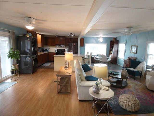 9790 66TH STREET N 100, Pinellas Park, FL 33782