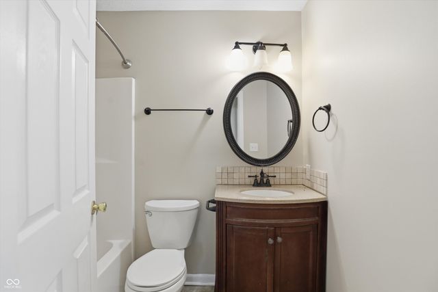 952 Pine Ridge Way, Brownsburg, IN 46112