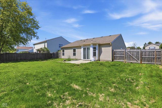 952 Pine Ridge Way, Brownsburg, IN 46112