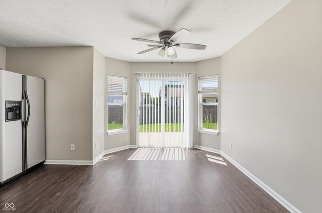952 Pine Ridge Way, Brownsburg, IN 46112