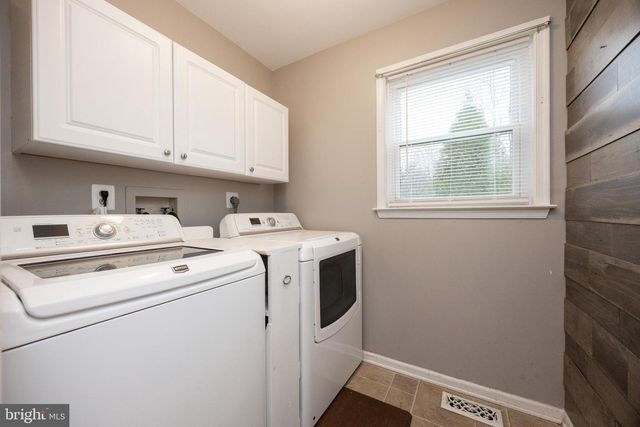 204 E BUCHERT RD, Gilbertsville, PA 19525