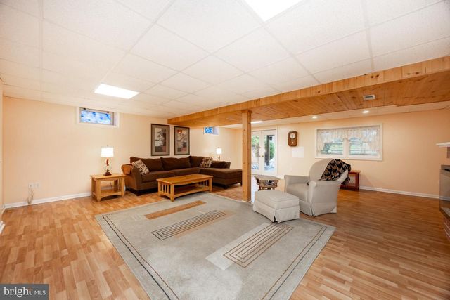 204 E BUCHERT RD, Gilbertsville, PA 19525