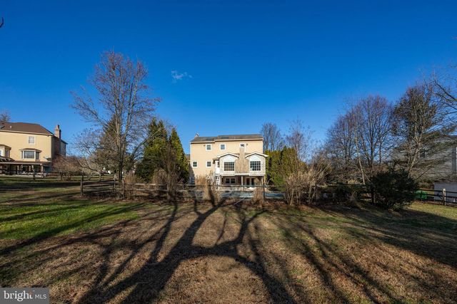 204 E BUCHERT RD, Gilbertsville, PA 19525