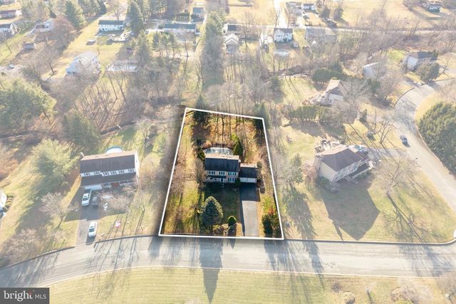 204 E BUCHERT RD, Gilbertsville, PA 19525