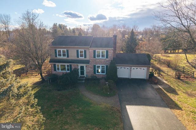 204 E BUCHERT RD, Gilbertsville, PA 19525