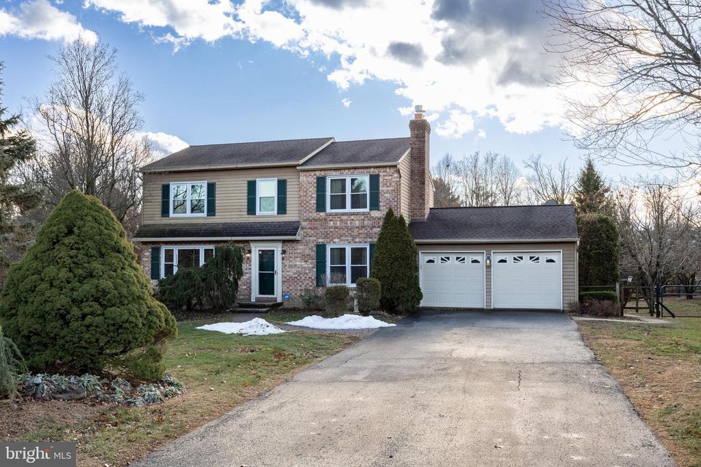 204 E BUCHERT RD, Gilbertsville, PA 19525