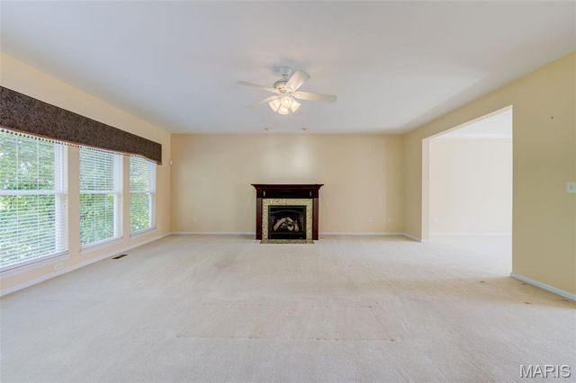 831 Wheaton Way, St Louis, MO 63141