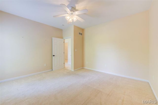 831 Wheaton Way, St Louis, MO 63141