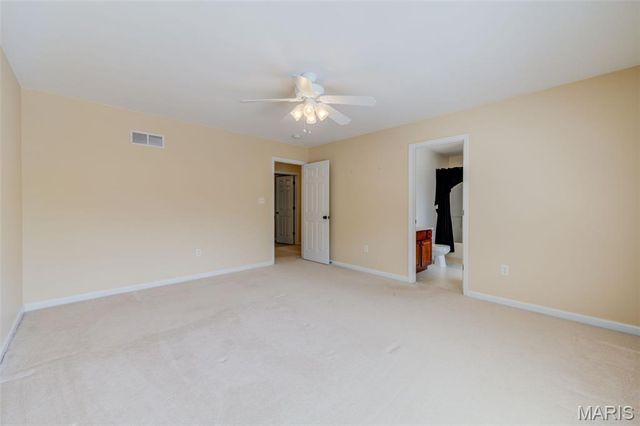 831 Wheaton Way, St Louis, MO 63141