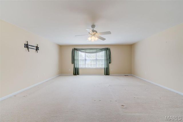 831 Wheaton Way, St Louis, MO 63141