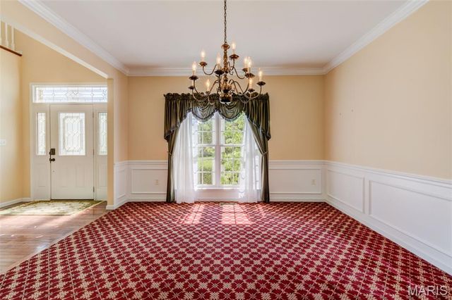 831 Wheaton Way, St Louis, MO 63141