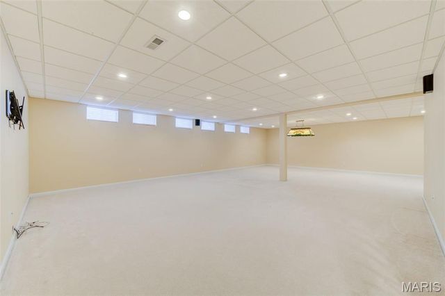831 Wheaton Way, St Louis, MO 63141