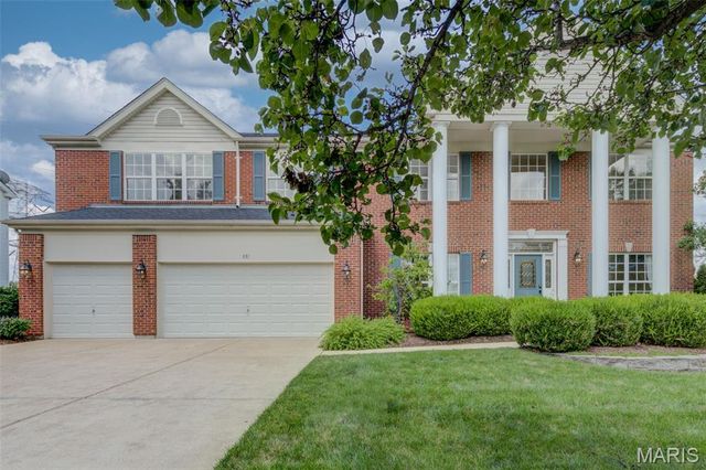 831 Wheaton Way, St Louis, MO 63141