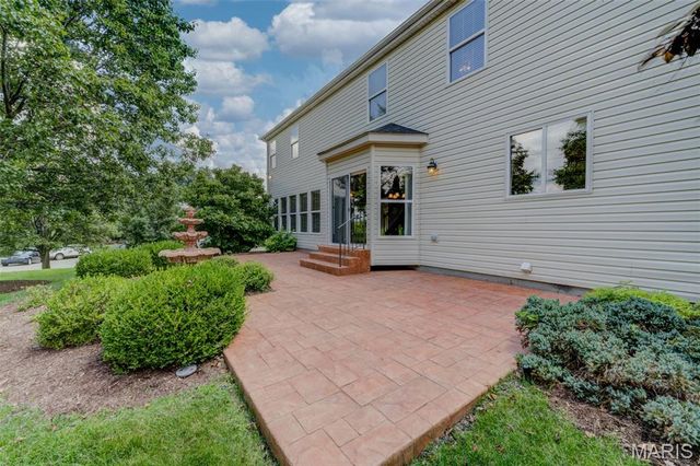 831 Wheaton Way, St Louis, MO 63141