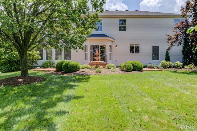 831 Wheaton Way, St Louis, MO 63141