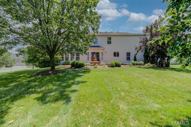831 Wheaton Way, St Louis, MO 63141