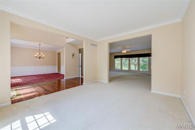 831 Wheaton Way, St Louis, MO 63141