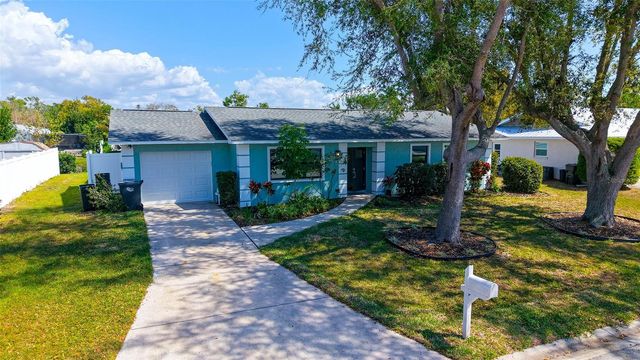 923 69TH STREET NW, Bradenton, FL 34209