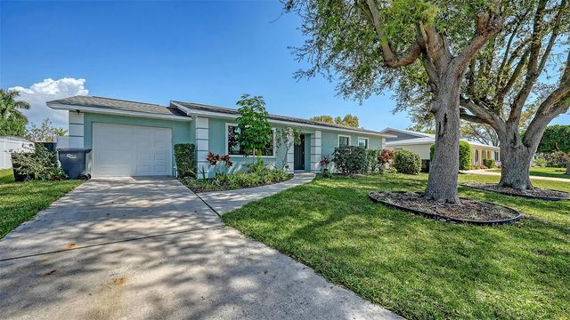 923 69TH STREET NW, Bradenton, FL 34209