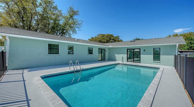 923 69TH STREET NW, Bradenton, FL 34209