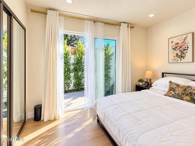 8324 Bardwell Avenue, Panorama City, CA 91402