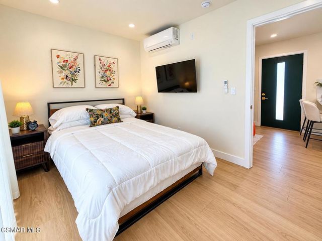 8324 Bardwell Avenue, Panorama City, CA 91402