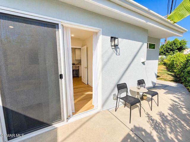 8324 Bardwell Avenue, Panorama City, CA 91402
