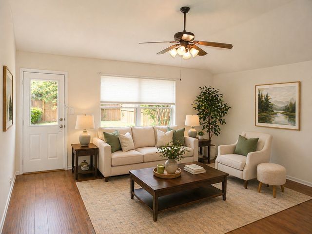 8621 Wagon Trail, Cross Roads, TX 76227