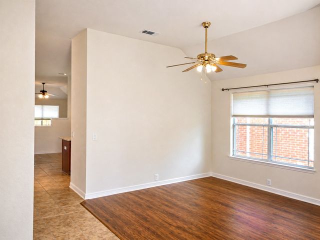 8621 Wagon Trail, Cross Roads, TX 76227