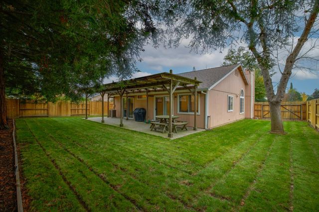 8507 Carlin Ave, Sacramento, CA 95823