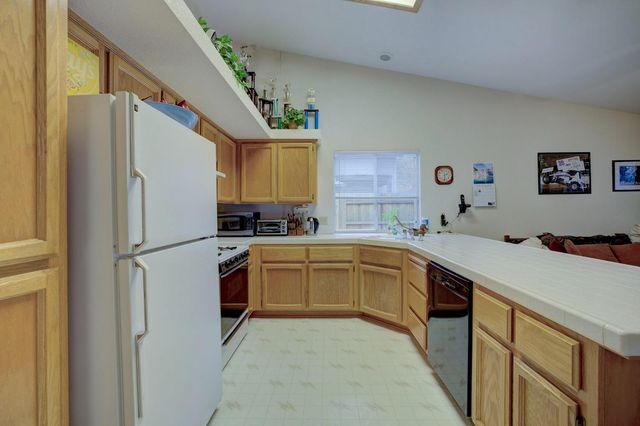 8507 Carlin Ave, Sacramento, CA 95823