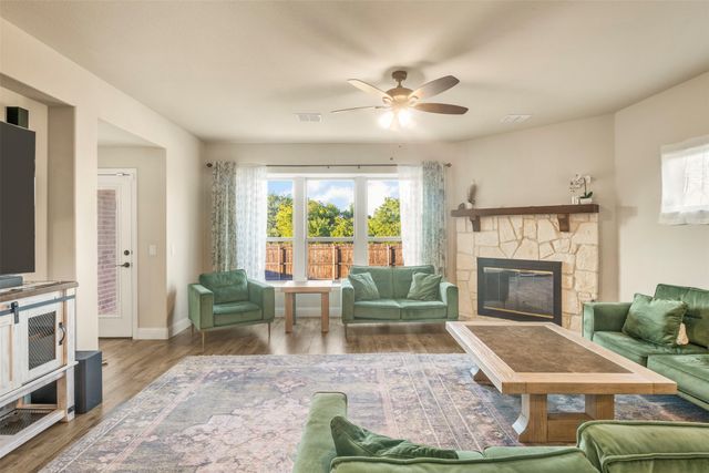 4832 Hazy Hollow Lane, Fort Worth, TX 76036