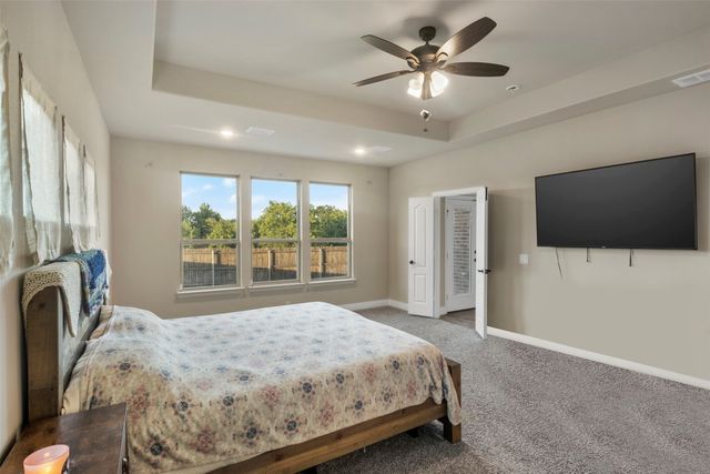 4832 Hazy Hollow Lane, Fort Worth, TX 76036