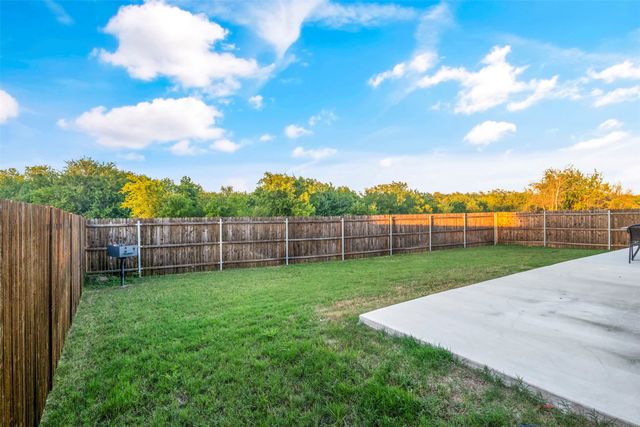 4832 Hazy Hollow Lane, Fort Worth, TX 76036