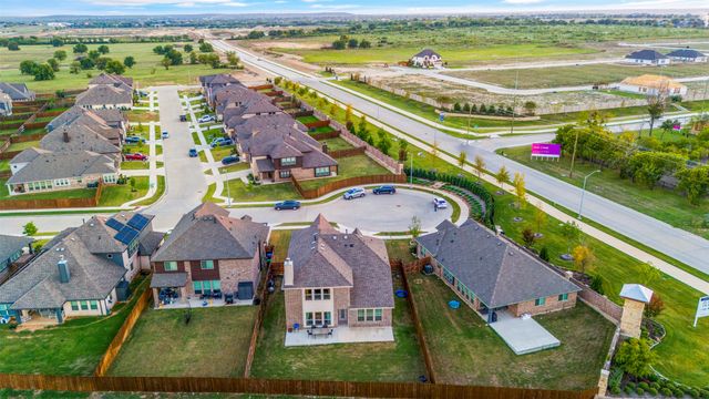 4832 Hazy Hollow Lane, Fort Worth, TX 76036