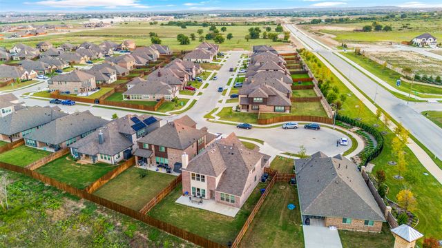 4832 Hazy Hollow Lane, Fort Worth, TX 76036