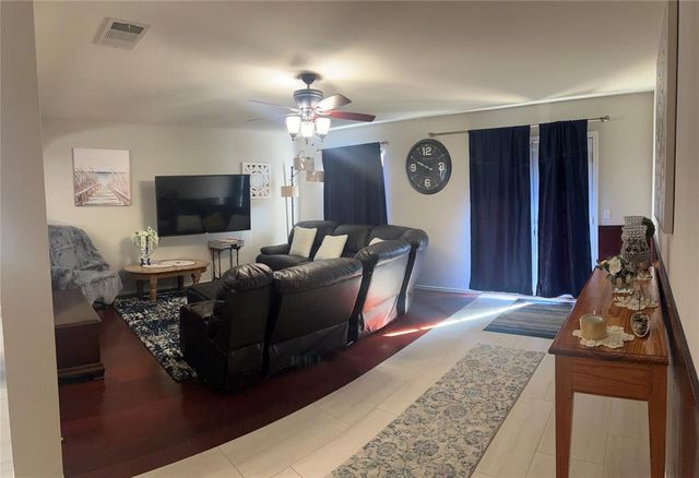 209 Avalanche Ave, Georgetown, TX 78626