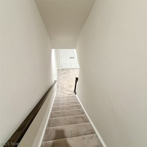 2091 Farroni Drive, Willoughby, OH 44094