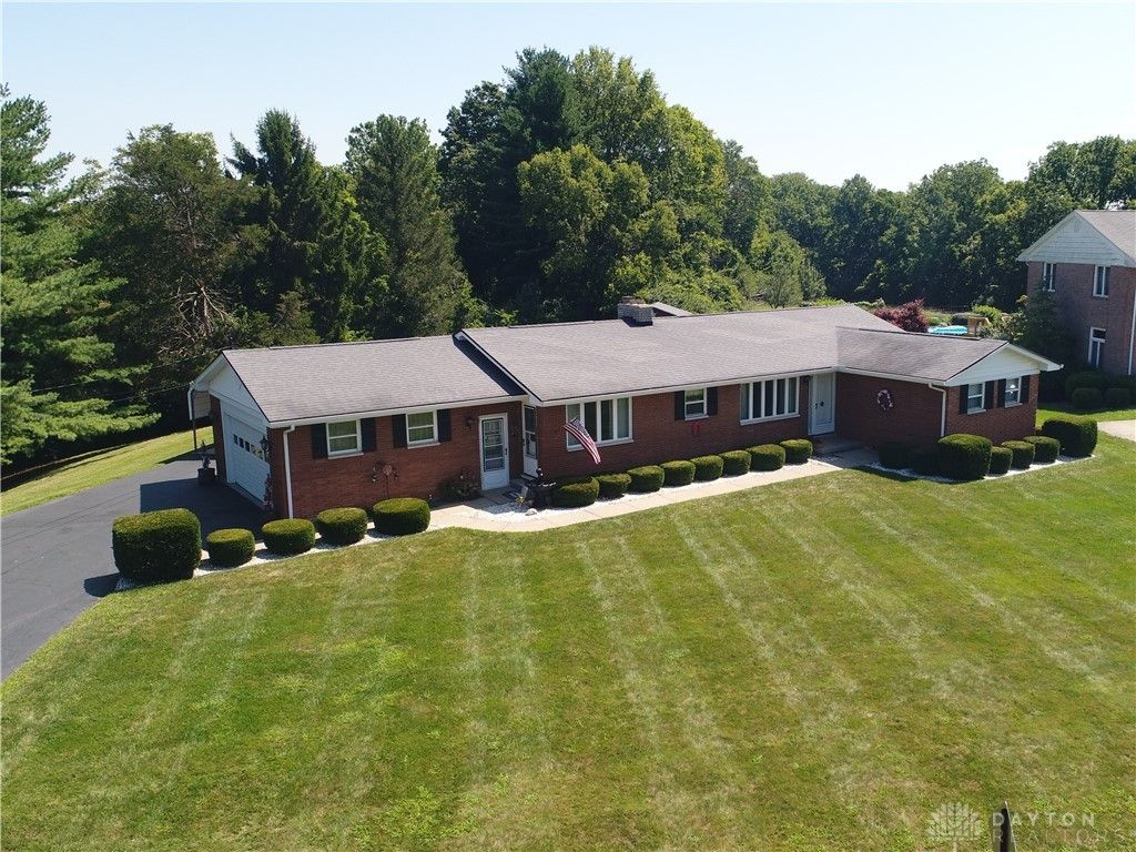 398 Farmersville Pike, Germantown, OH 45327
