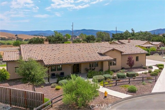 1260 Hager Lane, Buellton, CA 93427