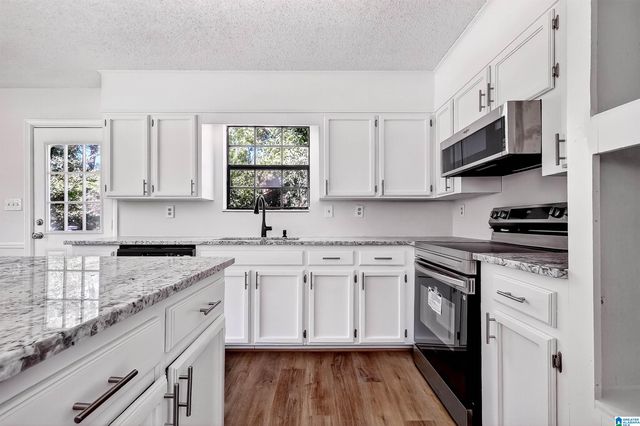 2441 FOREST HILLS DRIVE, Birmingham, AL 35214