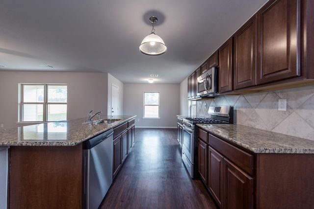 277 Stalwart Hill Trail, Magnolia, TX 77354