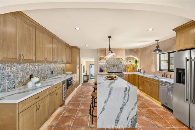 2407 S Orange, Los Angeles, CA 90016