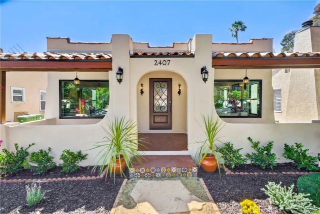 2407 S Orange, Los Angeles, CA 90016