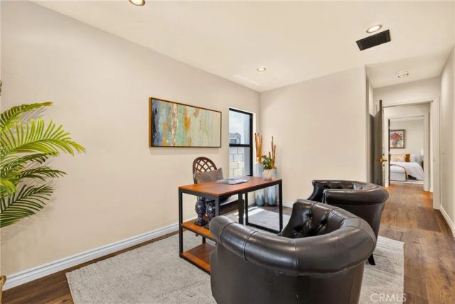 2407 S Orange, Los Angeles, CA 90016