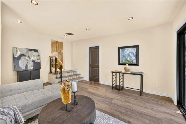 2407 S Orange, Los Angeles, CA 90016