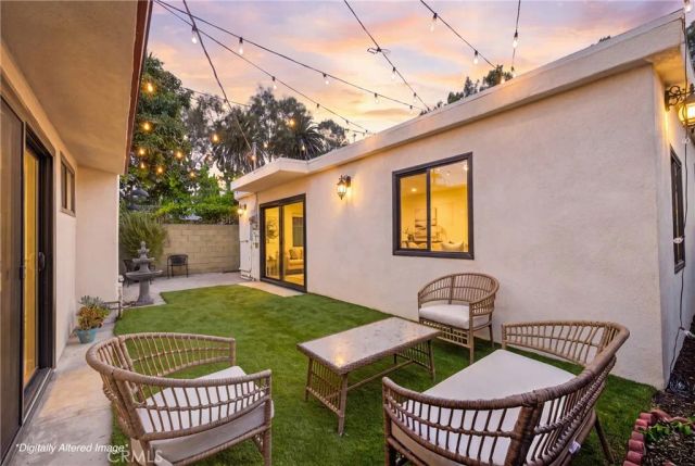2407 S Orange, Los Angeles, CA 90016