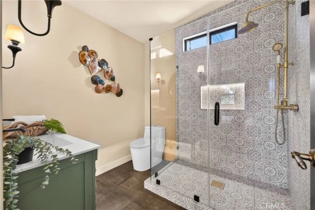 2407 S Orange, Los Angeles, CA 90016