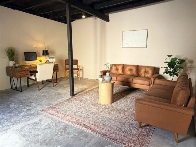 2407 S Orange, Los Angeles, CA 90016